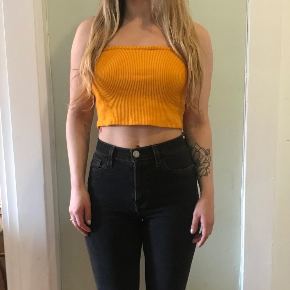 Urban Outfitters Hallie Ribbed Cropped Tube Top